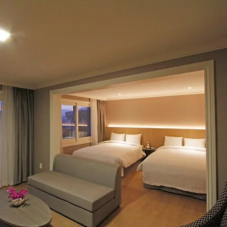 La Vie Dor Hotel And Resort, Trademark Collection By Wyndham Hwaseong Exterior photo