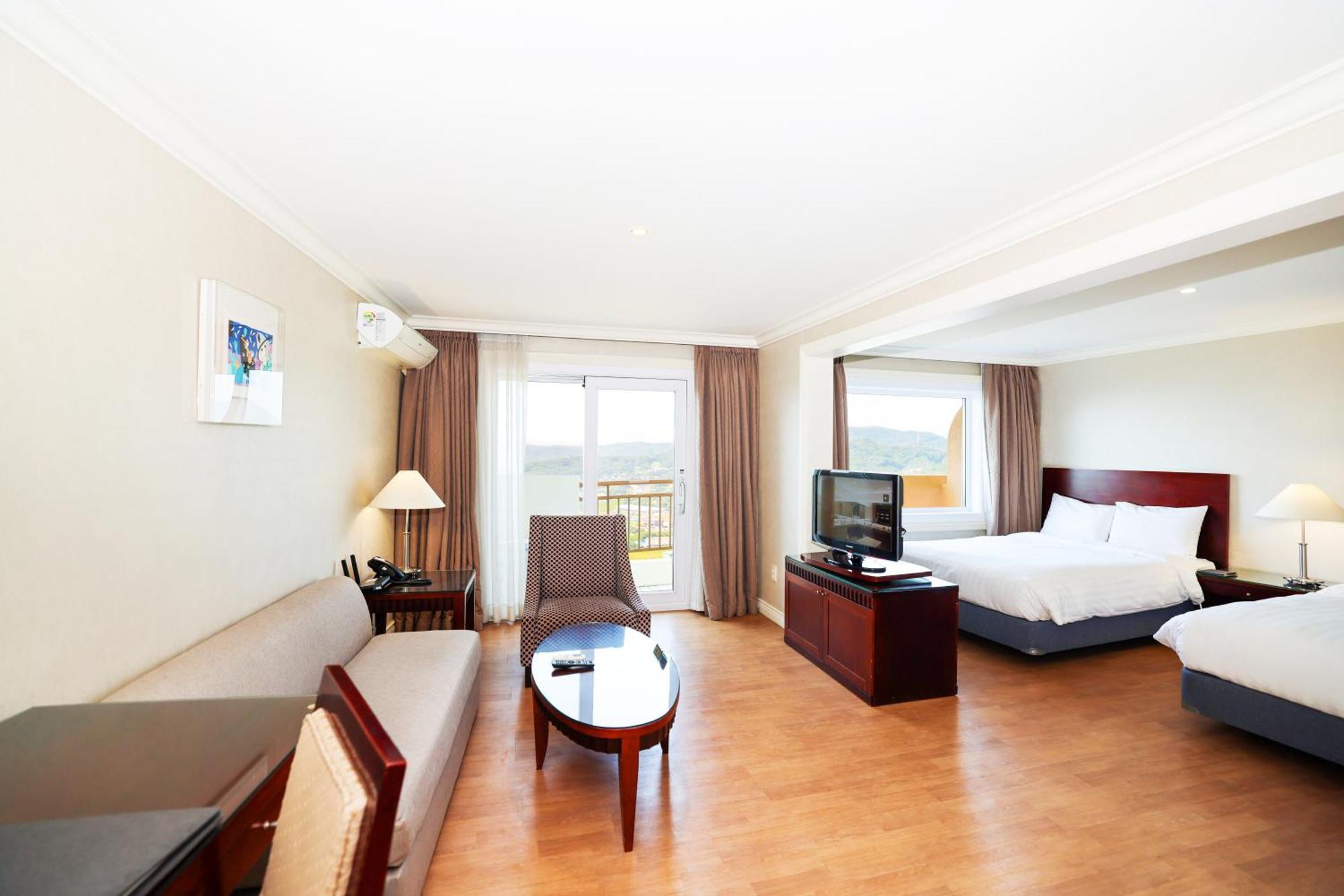 La Vie Dor And Resort, Trademark Collection By Wyndham 4* Hwaseong