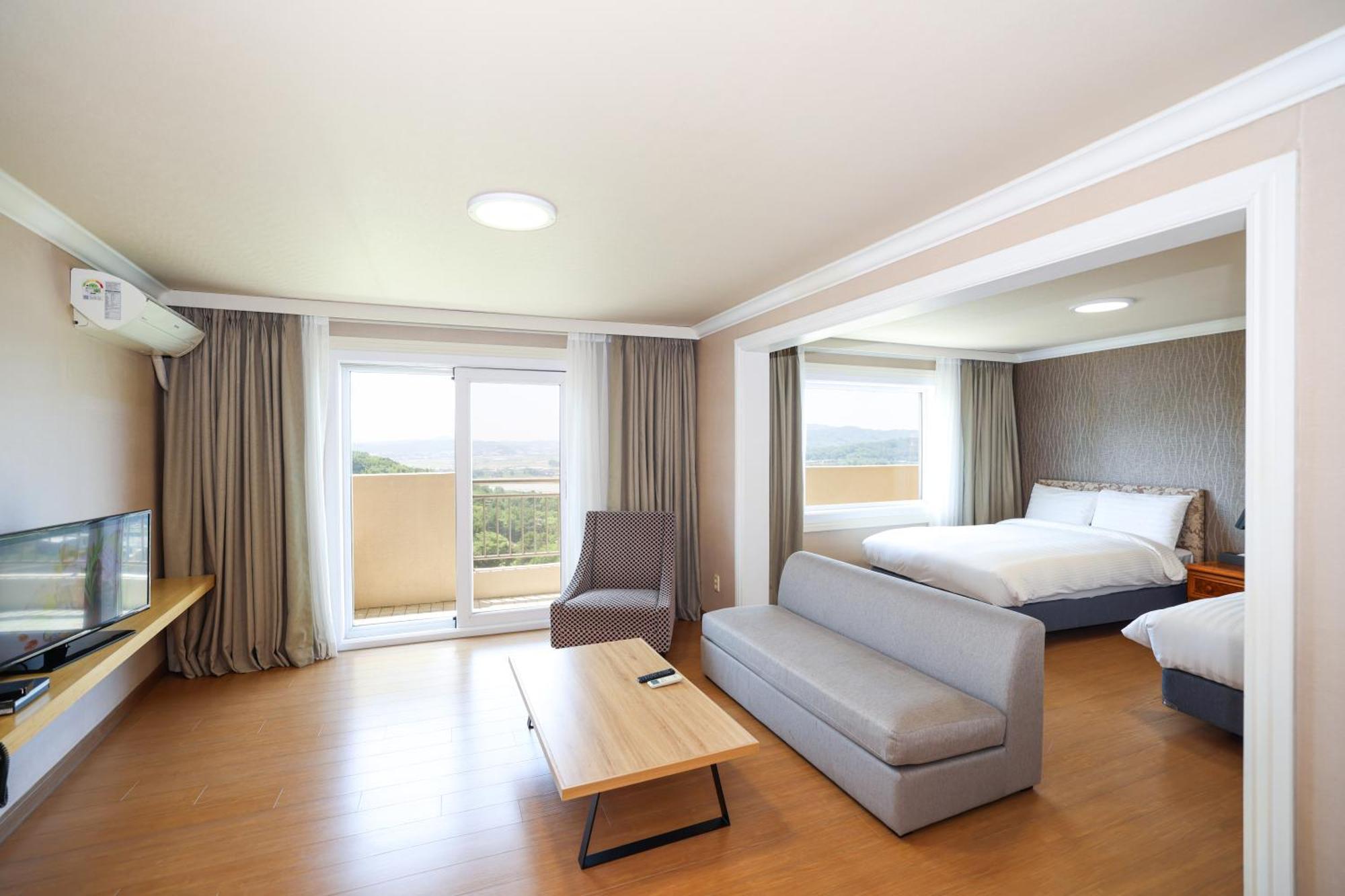 Hotel La Vie Dor And Resort, Trademark Collection By Wyndham Hwaseong