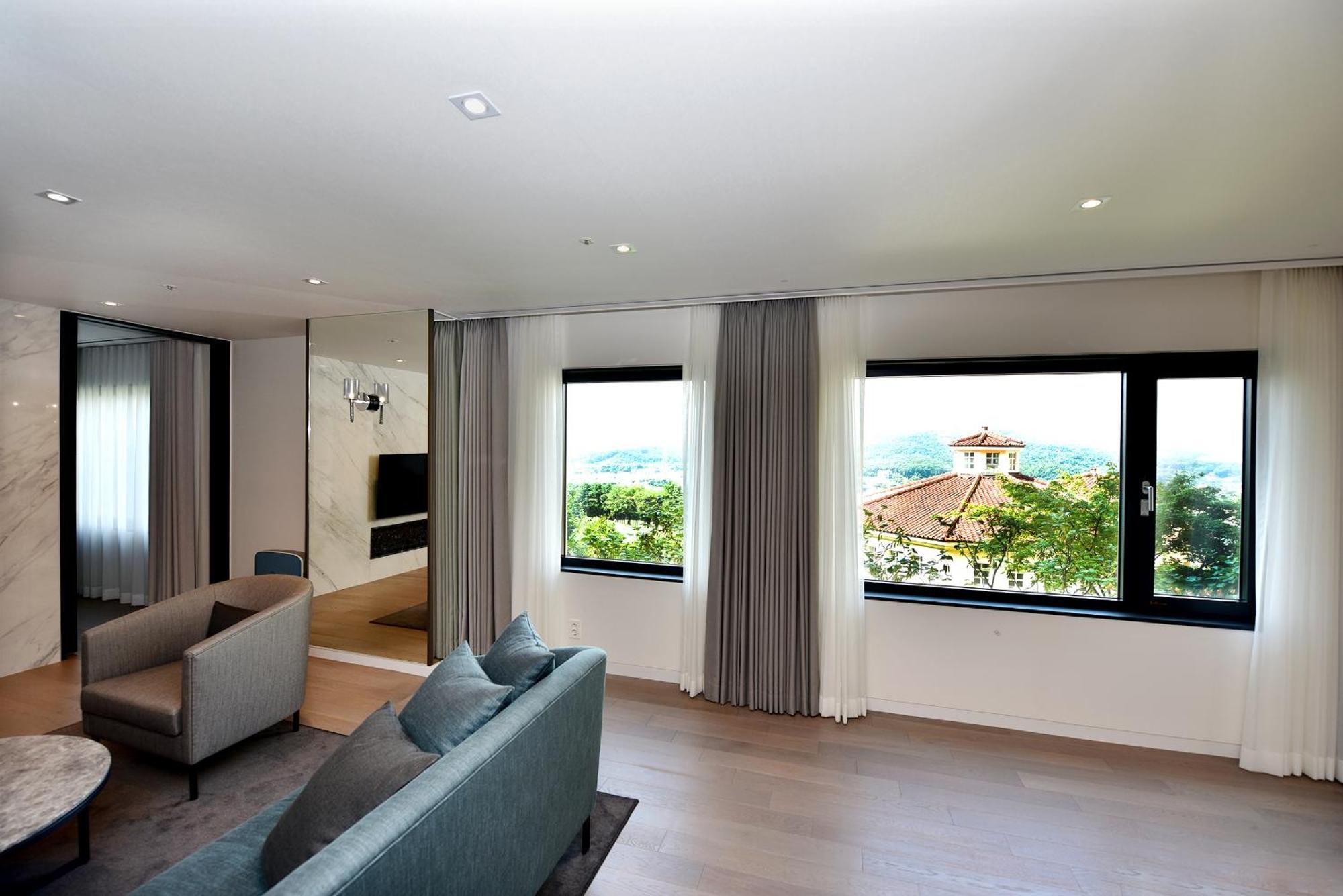 Hotel La Vie Dor And Resort, Trademark Collection By Wyndham Hwaseong