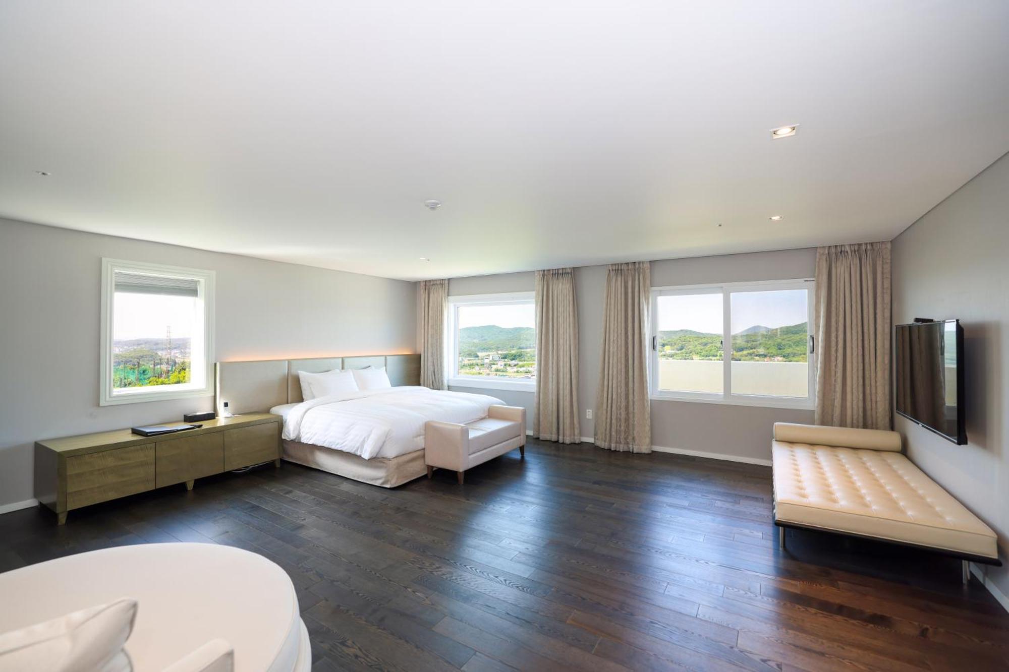 La Vie Dor And Resort, Trademark Collection By Wyndham Hwaseong